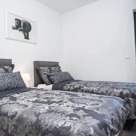 Apartment Luxury With Heated Pool Trogir