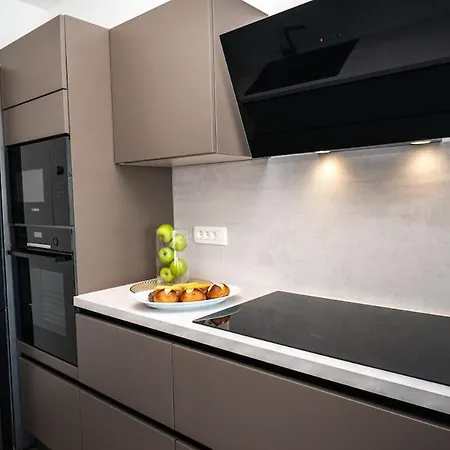 Luxury With Heated Pool Apartment