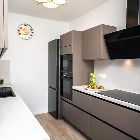 Luxury With Heated Pool Apartment Trogir